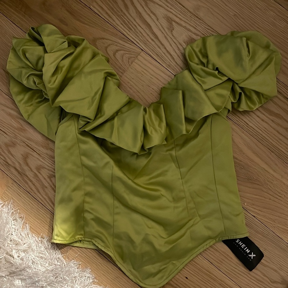 Off shoulder corset top / size: M